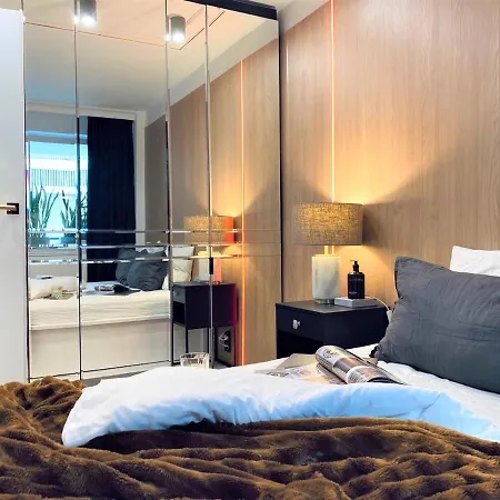 Lägenhet Luxury At Center At Palace +netflix!