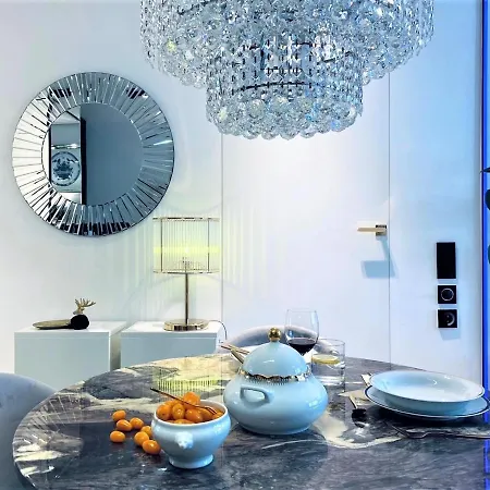 Daire Luxury At Center At Palace +netflix! Varşova
